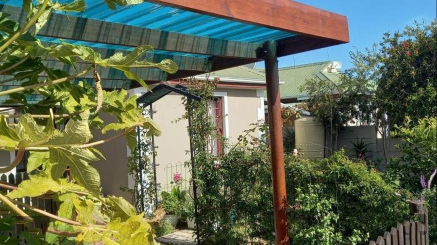 3 Bedroom Property for Sale in Milkwood Park Western Cape